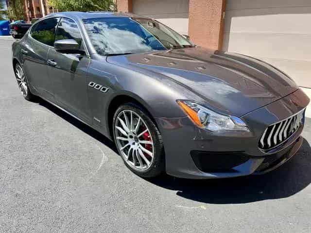 2017 Maserati Quattroporte S GranSport - Photo 2