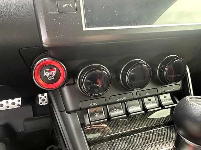 2023 Toyota GR86 - Photo 2