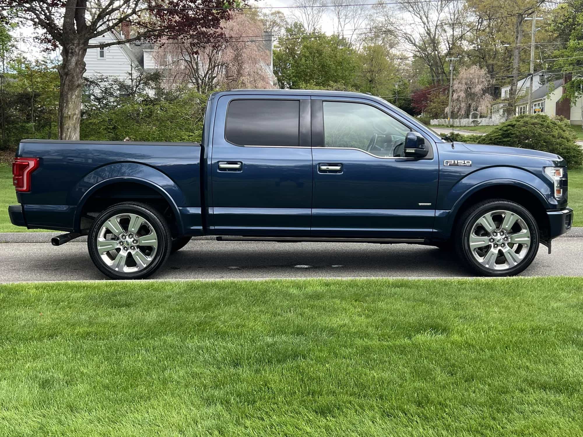2017 Ford F-150 - Photo 2