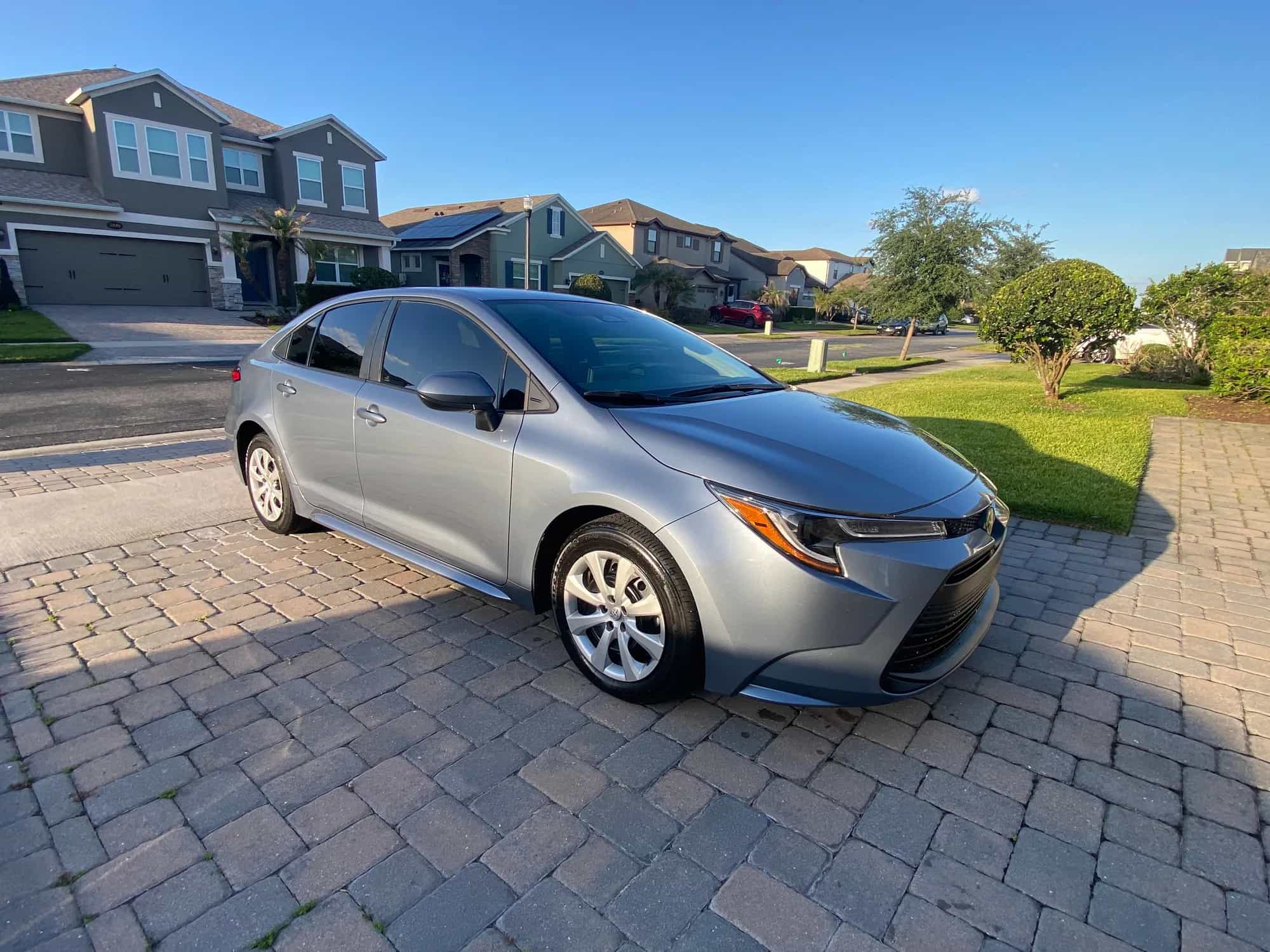 2023 Toyota Corolla - Photo 2