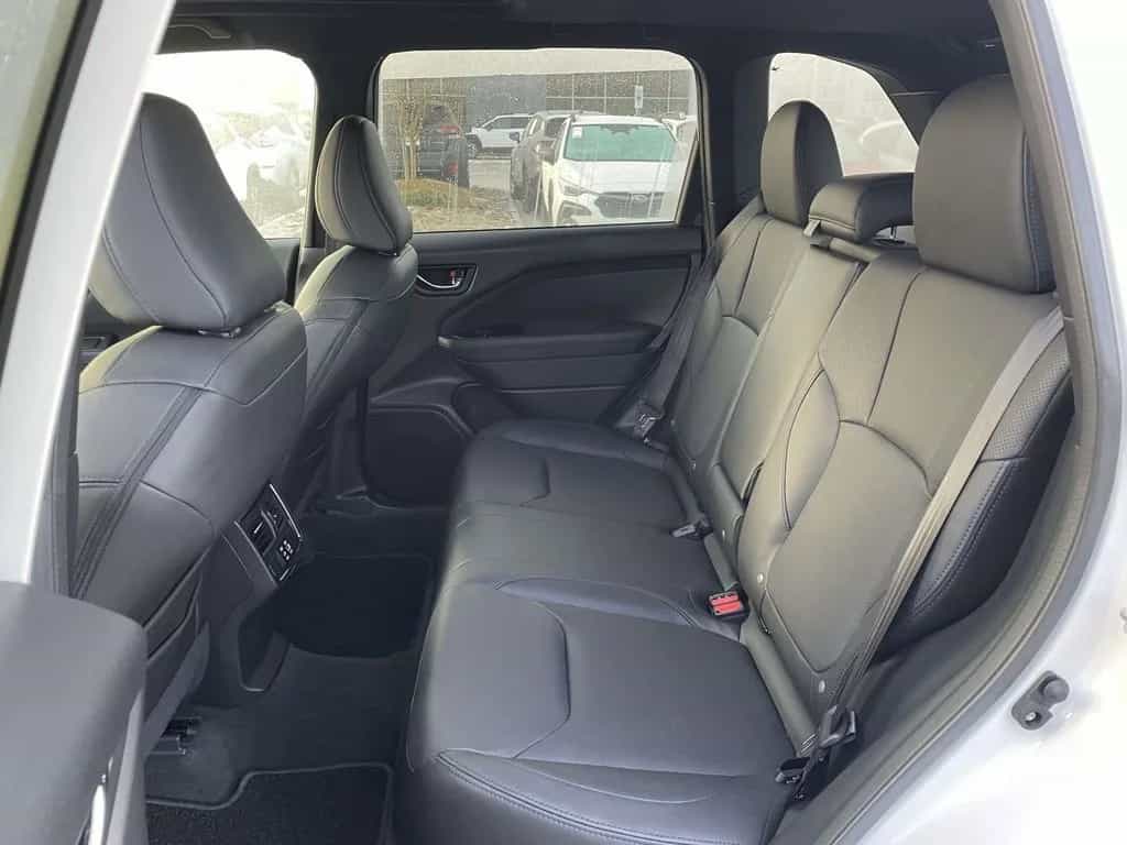 2026 Subaru Forester - Photo 5
