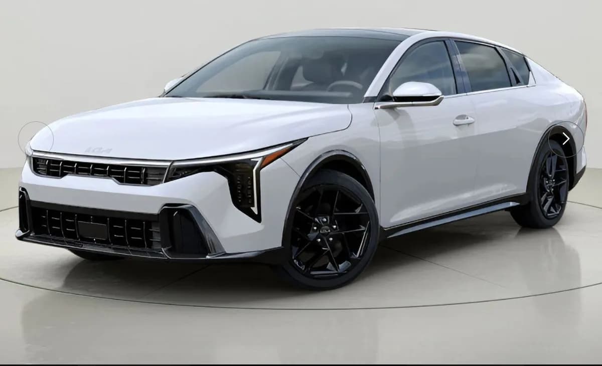 2025 Kia K4 for rent - $80/day