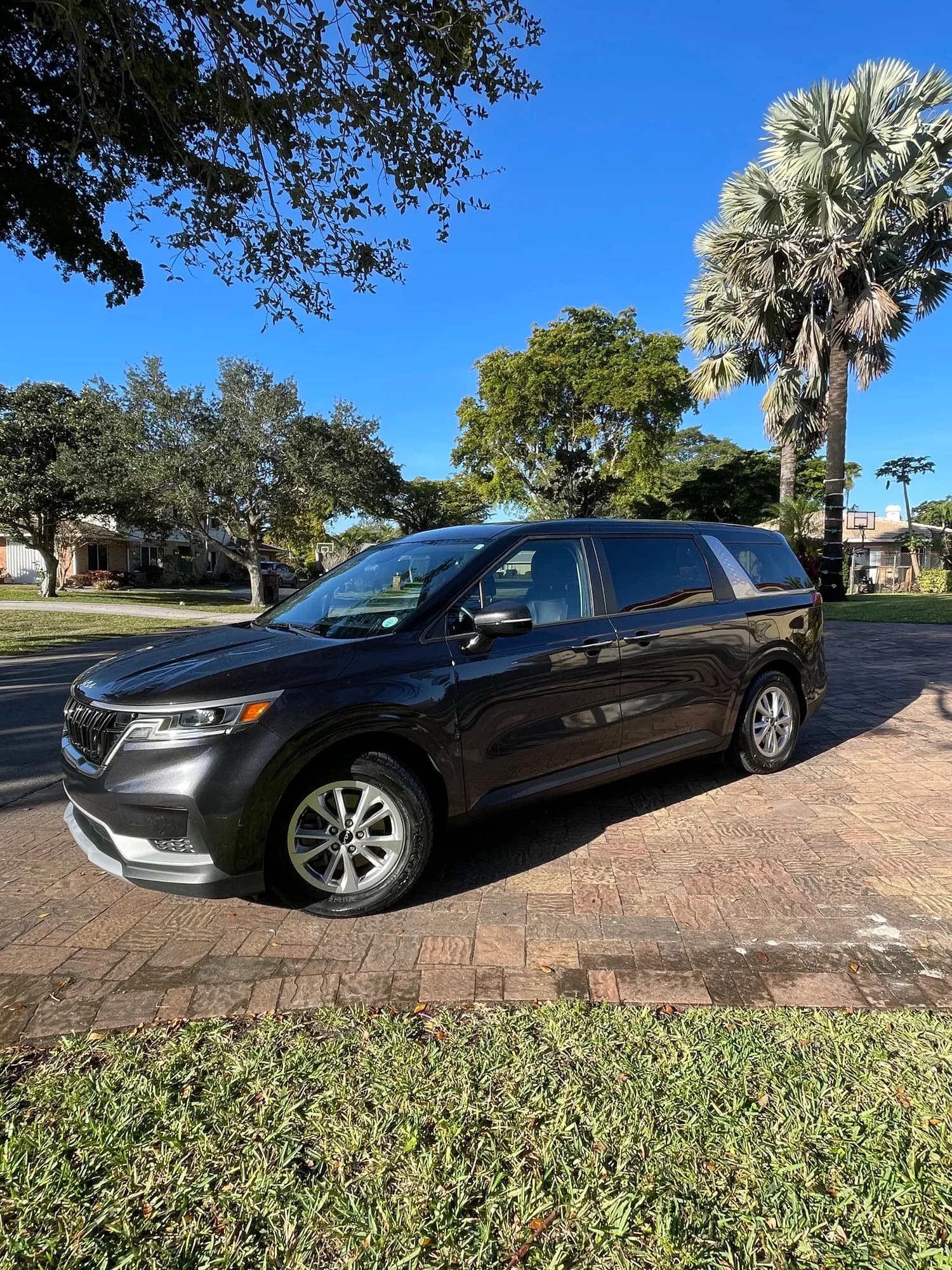2023 Kia Carnival
