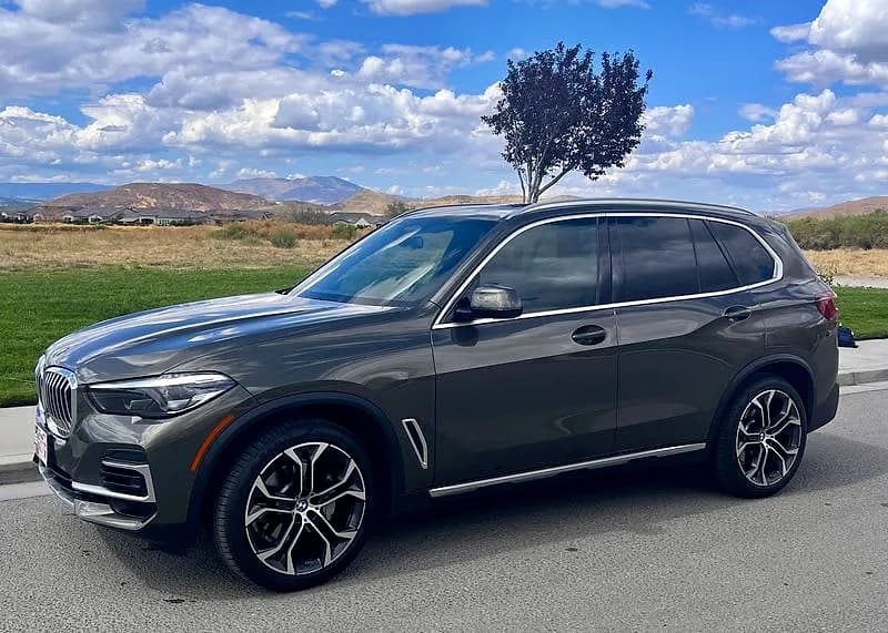 2022 BMW X5 xDrive40i for rent - $80/day