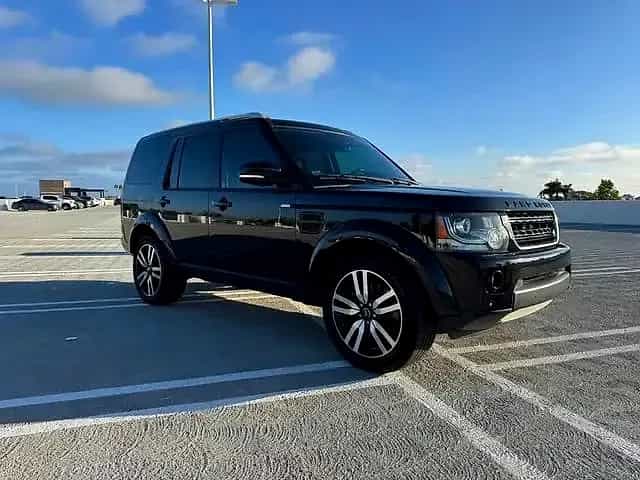 2016 Land Rover LR4 HSE - Photo 4