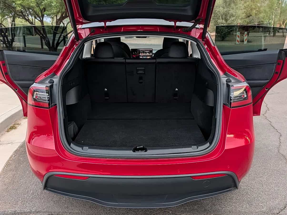 2022 Tesla Model Y - Photo 4