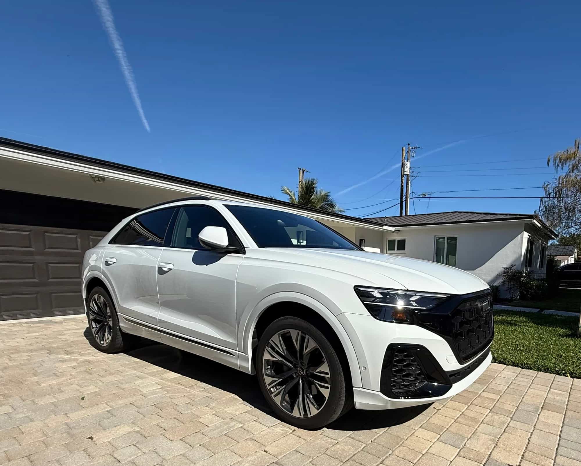 2024 Audi Q8 - Photo 2