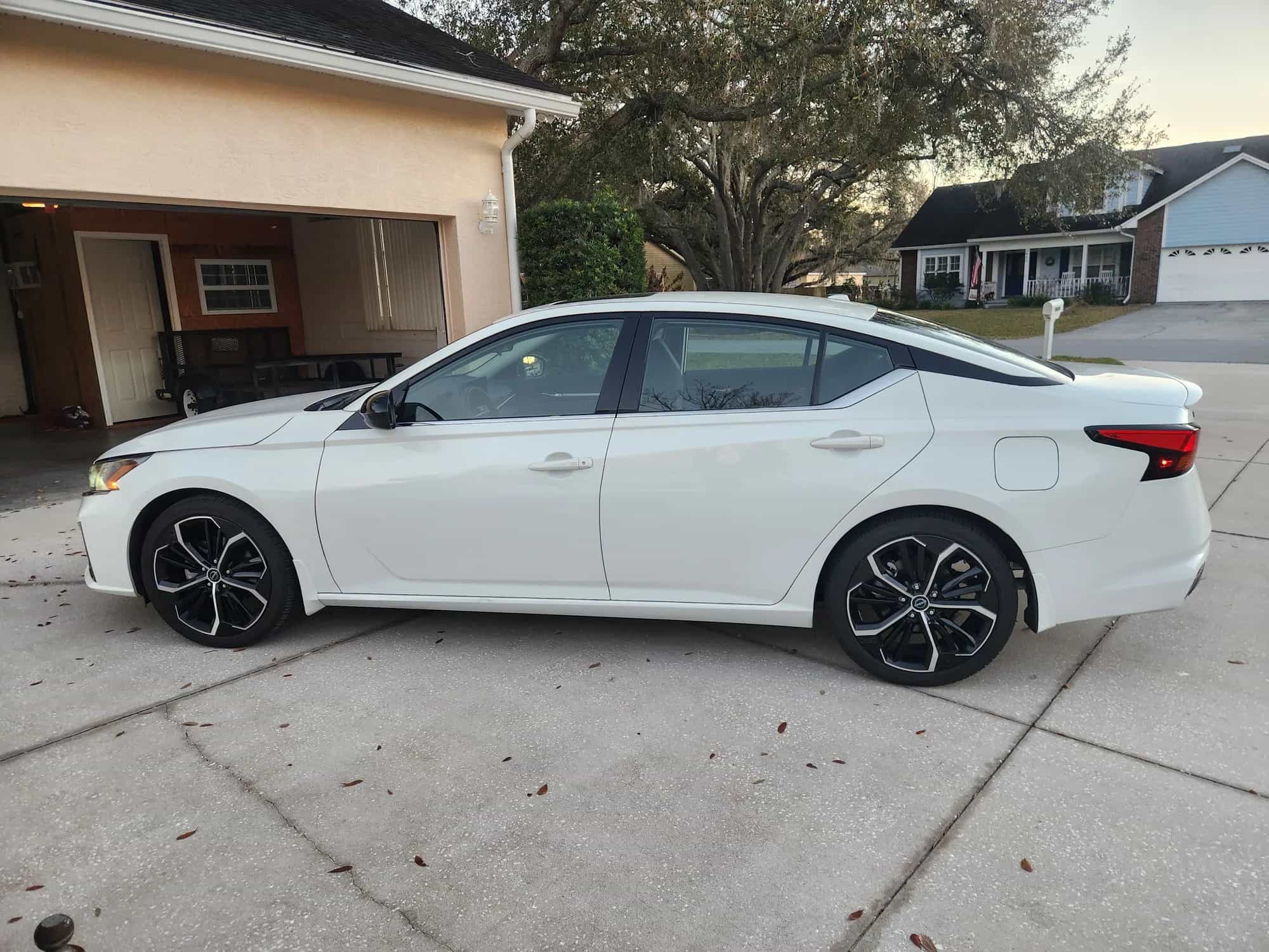 2024 Nissan Altima - Photo 2