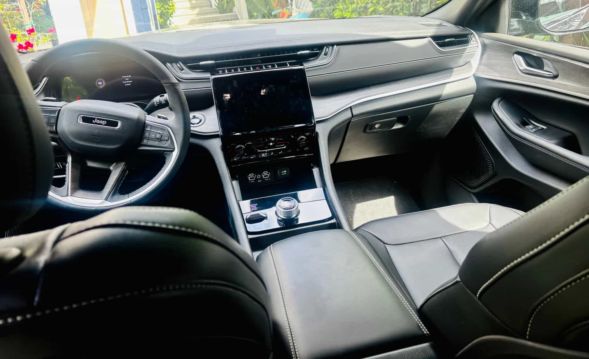 2025 Jeep Grand Cherokee - Photo 3