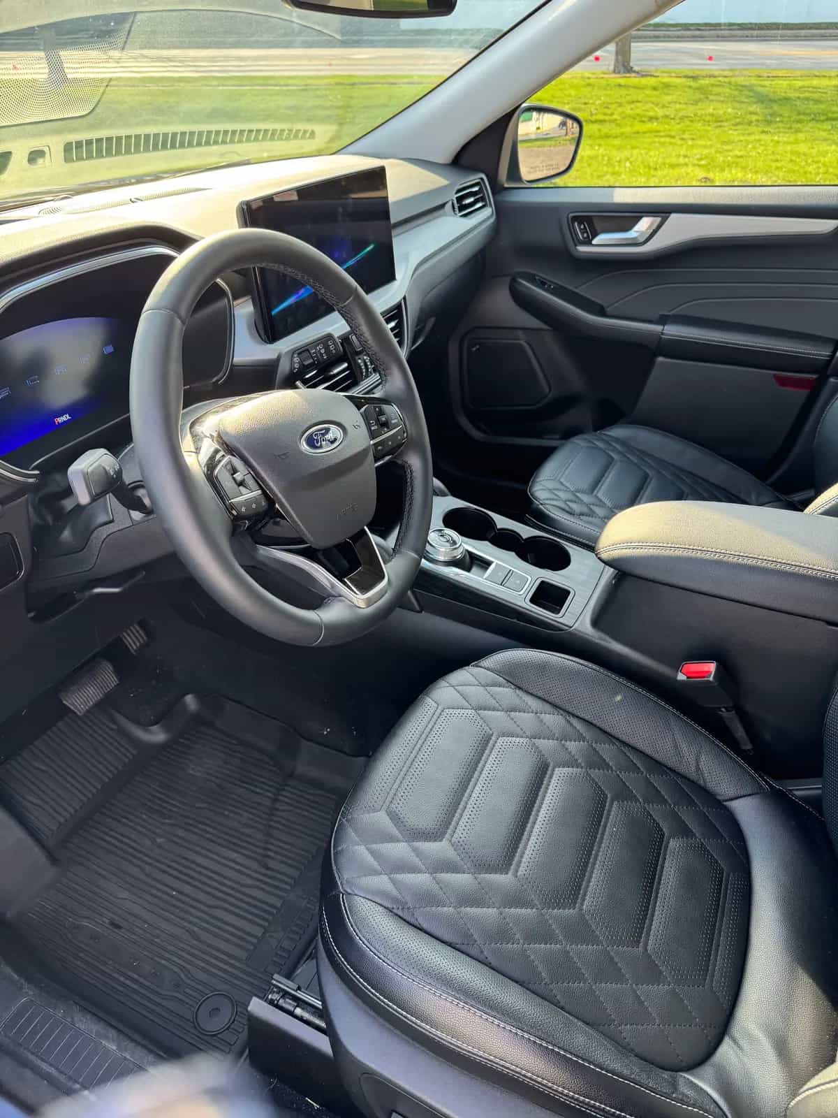 2024 Ford Escape - Photo 2